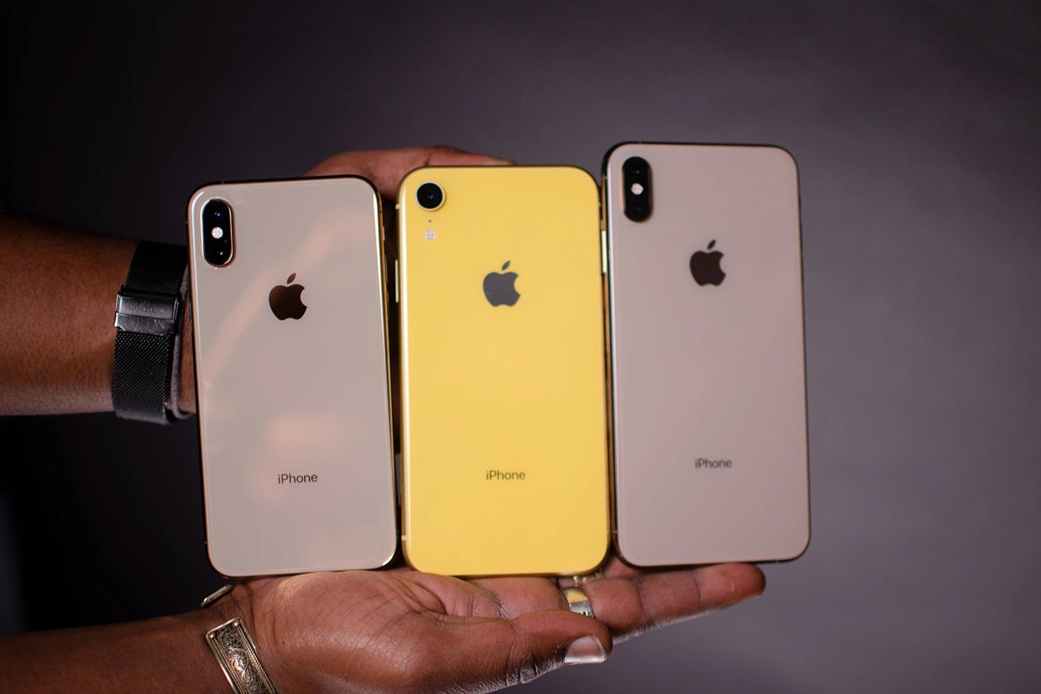 apple-website-confirms-iphone-xs-iphone-xs-max-and-iphone-xr