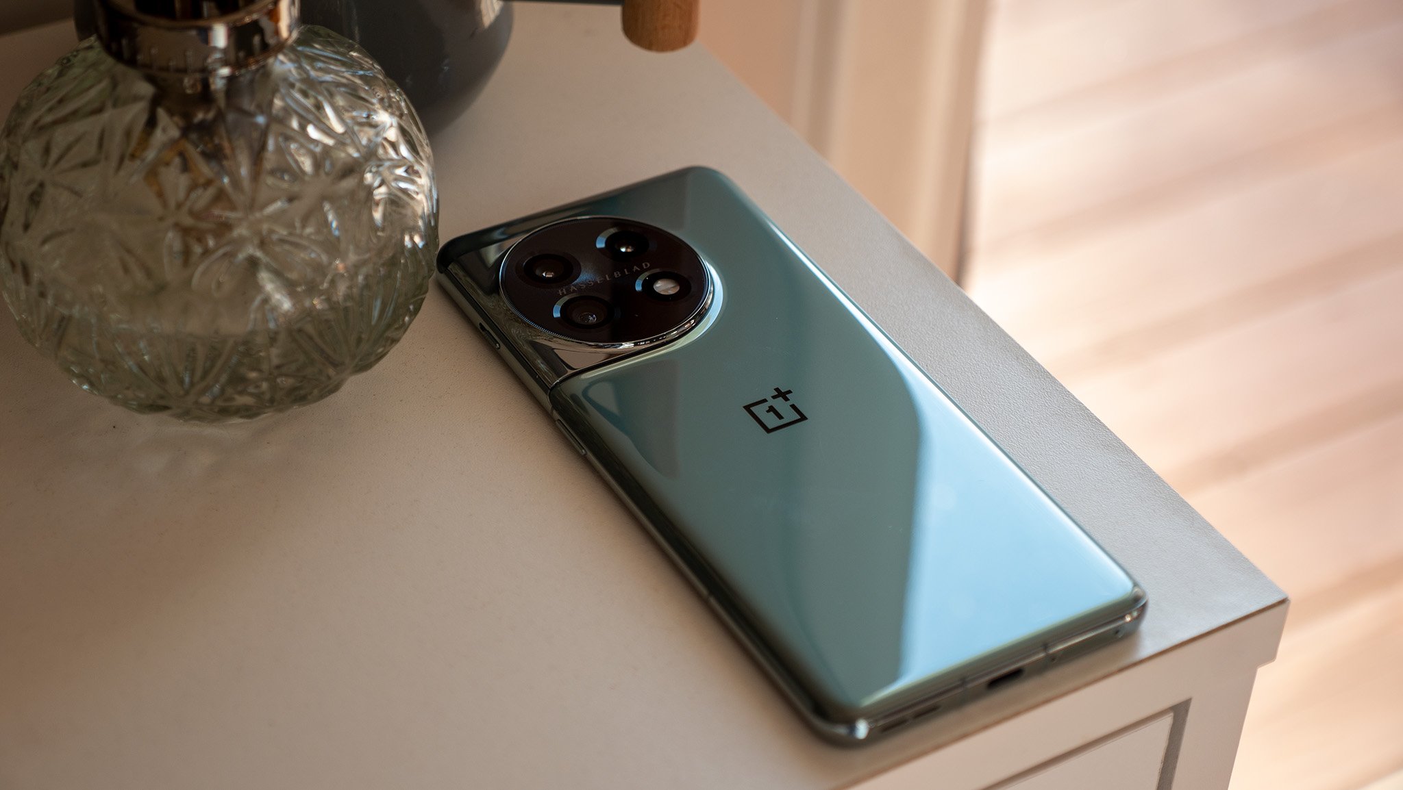 does-the-oneplus-11-have-wireless-charging
