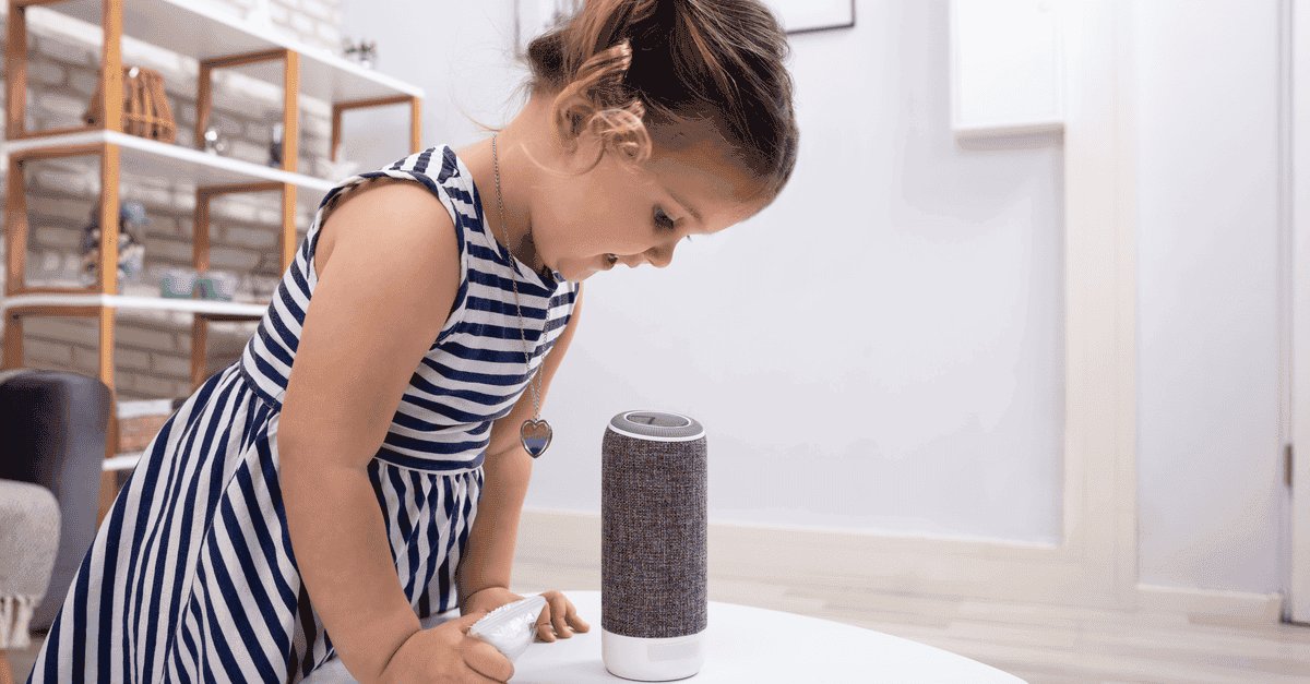 experts-say-smart-speakers-better-than-smartphones-for-childs-development