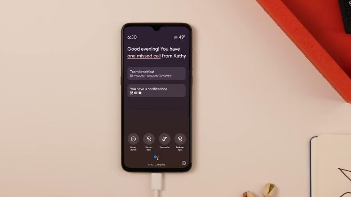 google-assistant-ambient-mode-rolling-out-to-more-phones