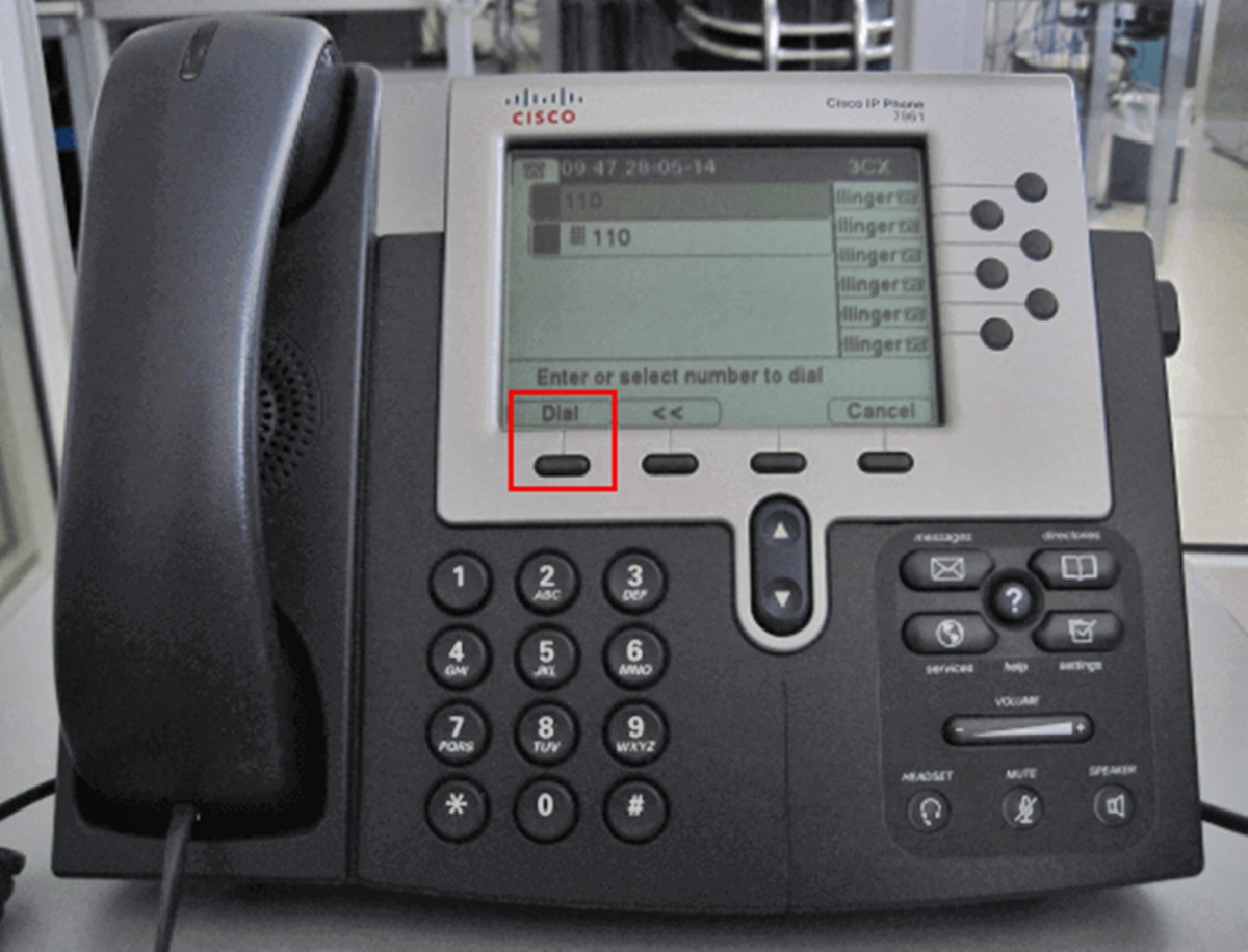 how-to-call-on-cisco-phone