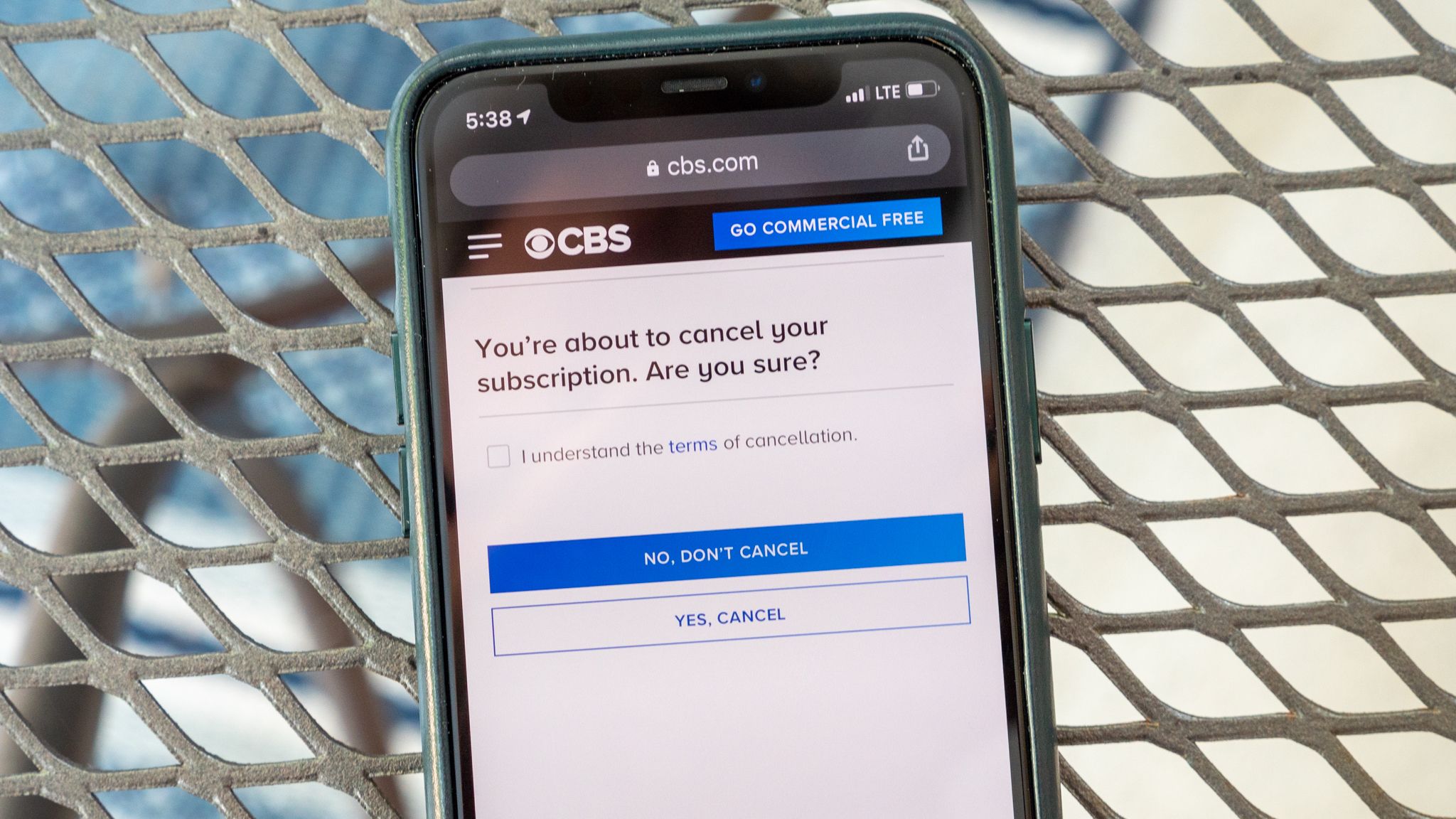 how-to-cancel-cbs-mobile-app