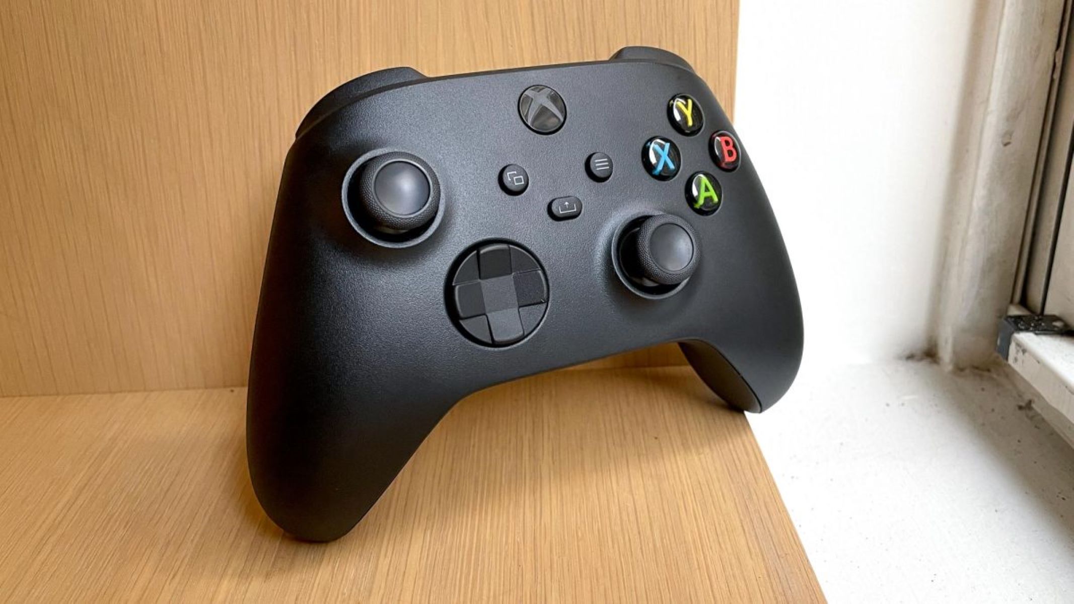 how-to-connect-a-wireless-controller-to-an-xbox-one