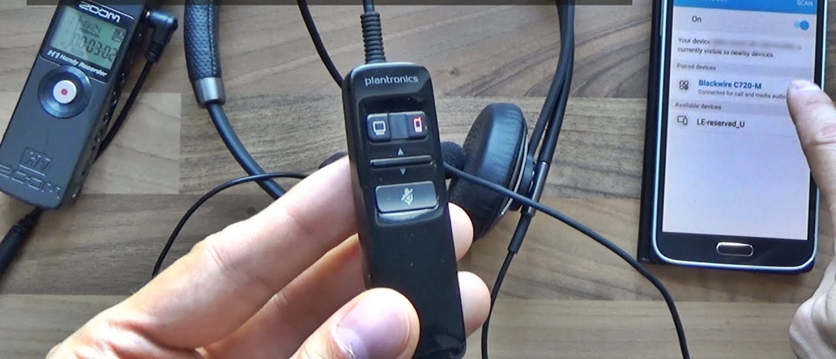 how-to-connect-plantronics-bluetooth-headset-to-phone