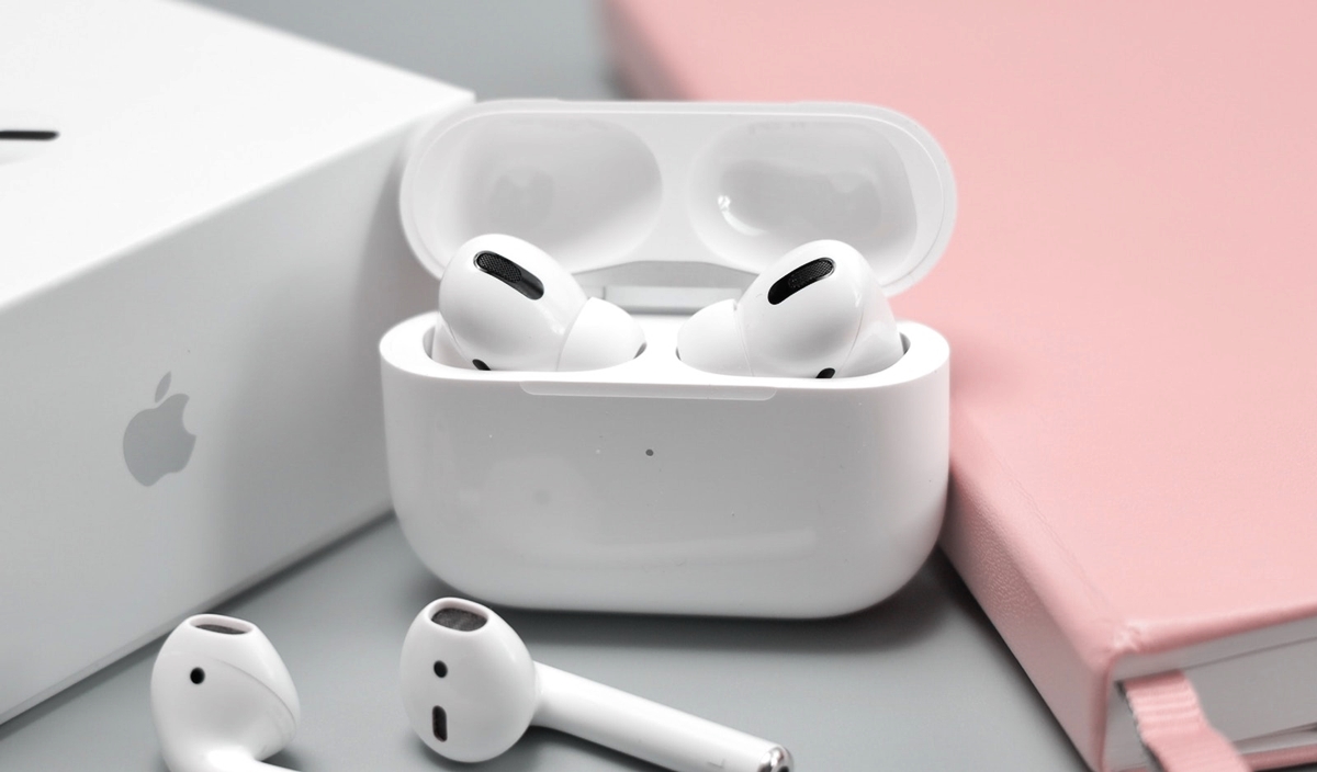 how-to-connect-two-airpods-on-one-phone