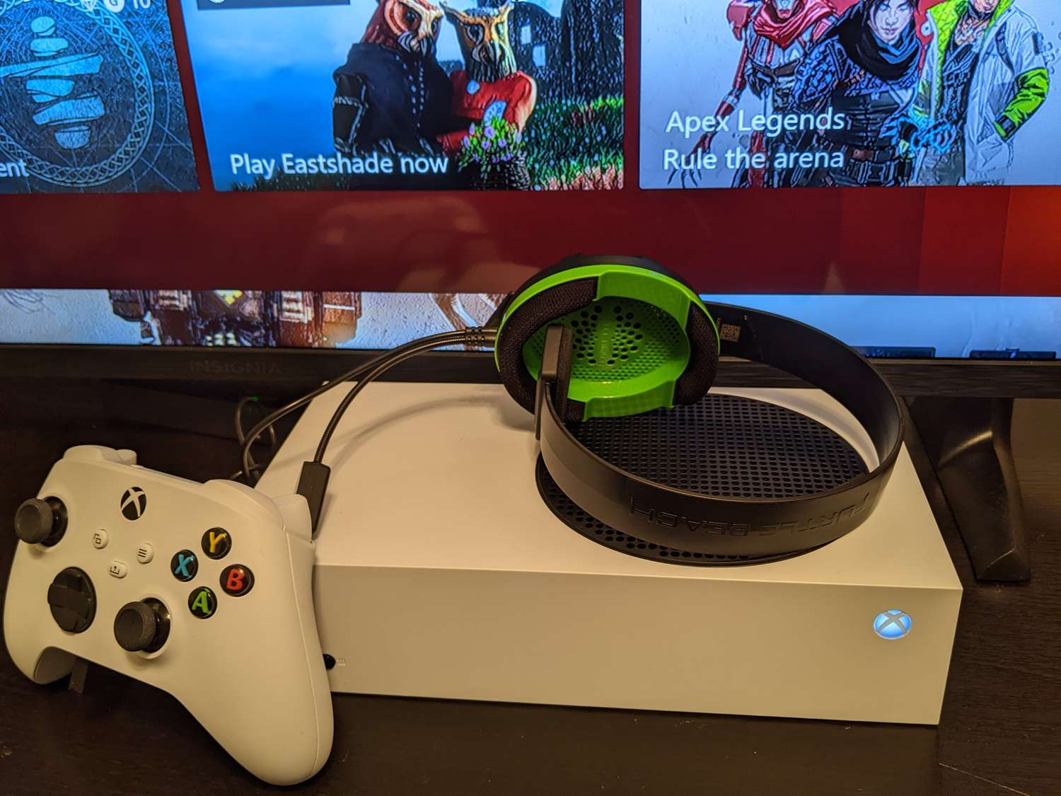 how-to-connect-wireless-headphones-to-an-xbox-one