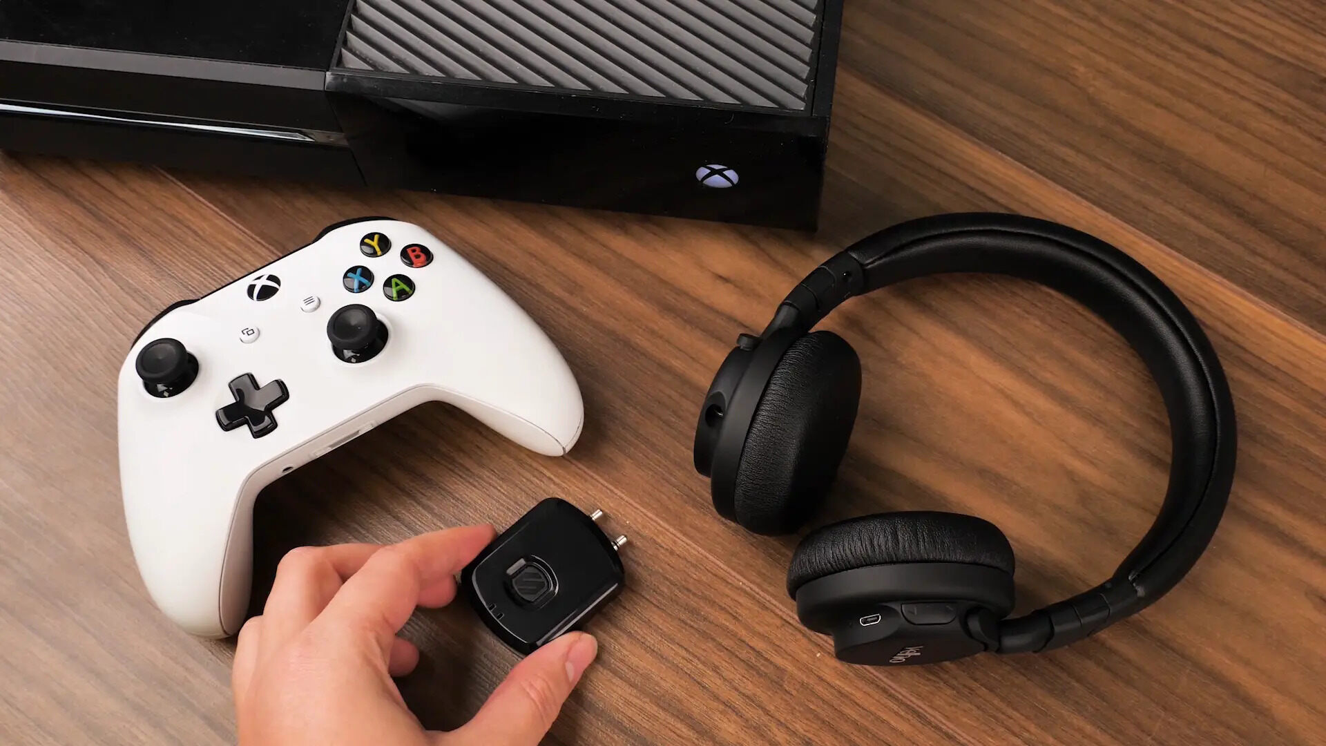 how-to-connect-wireless-headset-to-xbox-one