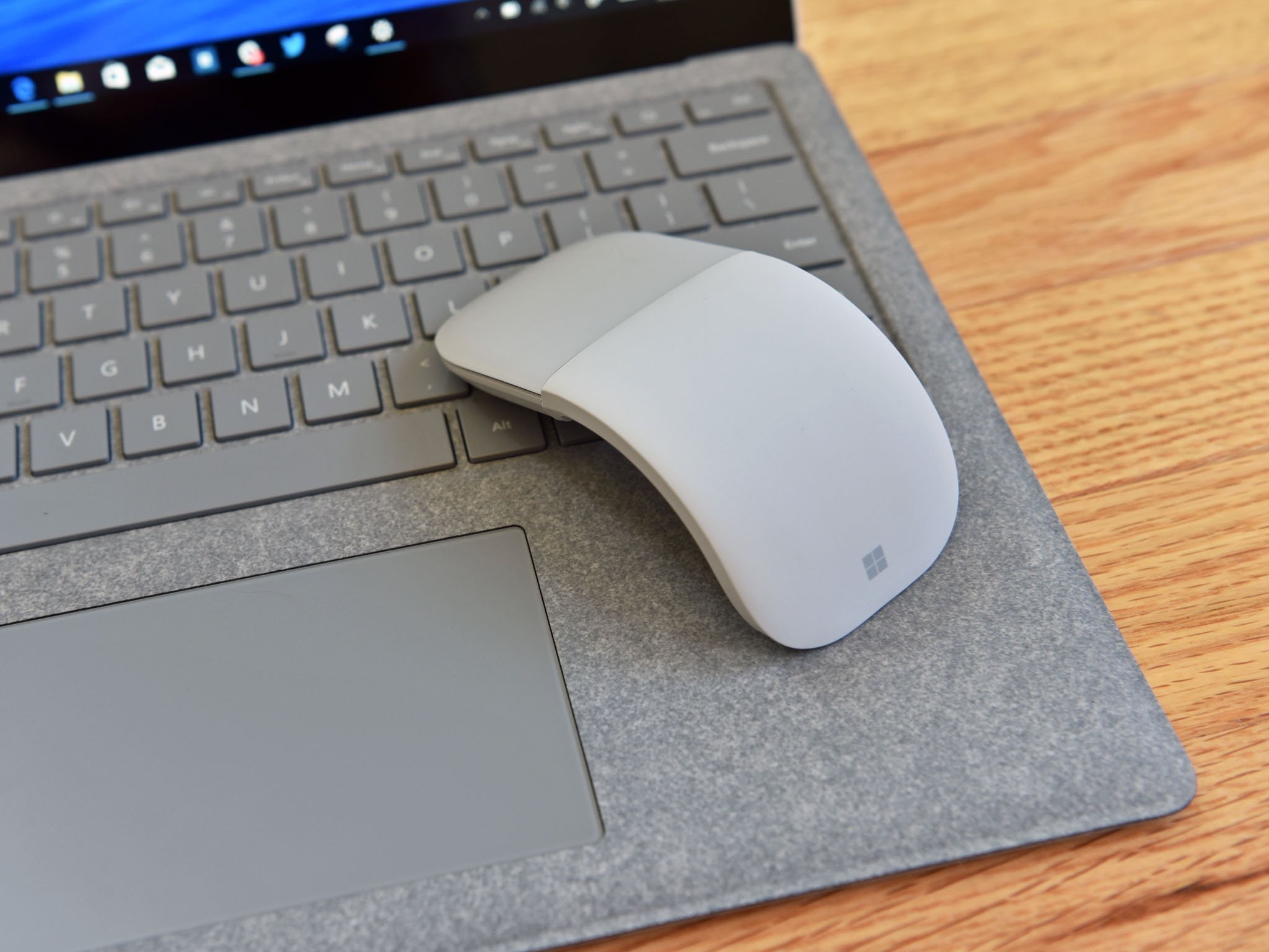 how-to-connect-wireless-mouse-to-surface-pro