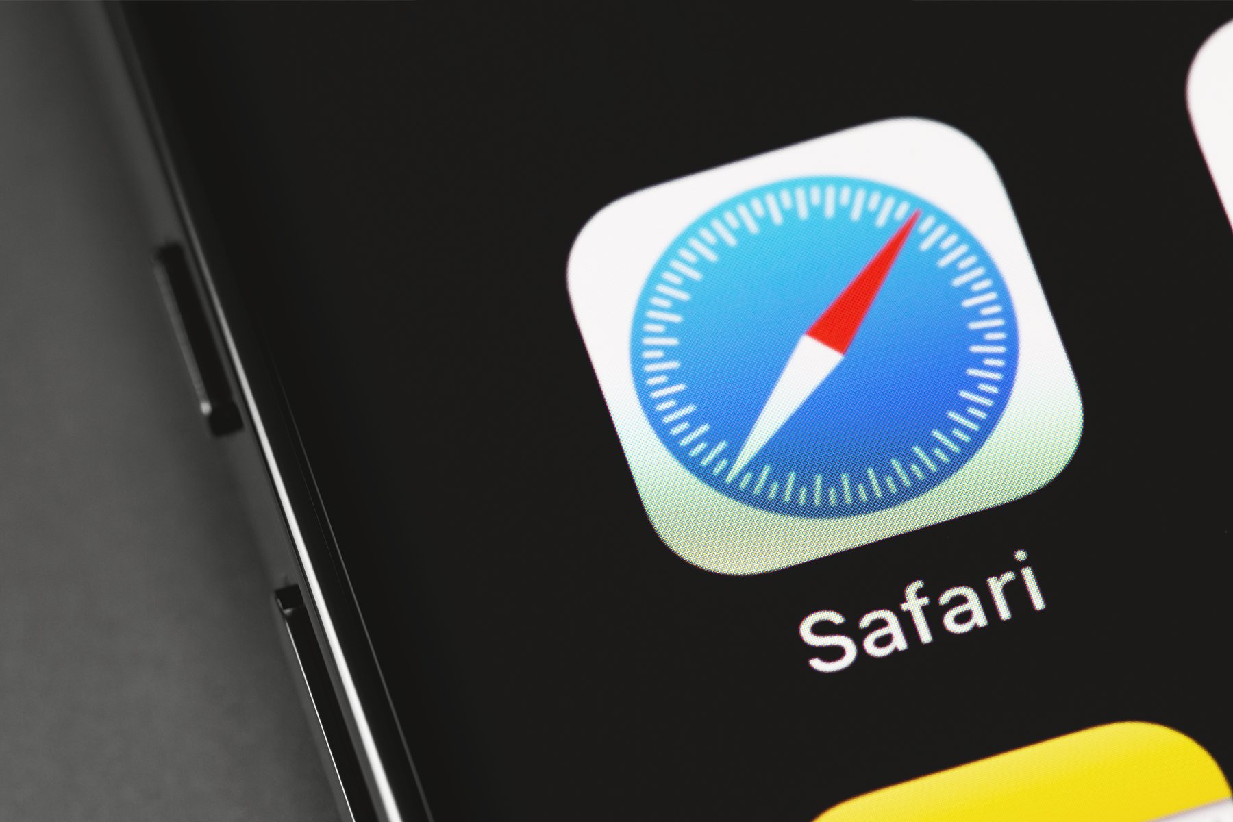 how-to-delete-safari-on-iphone