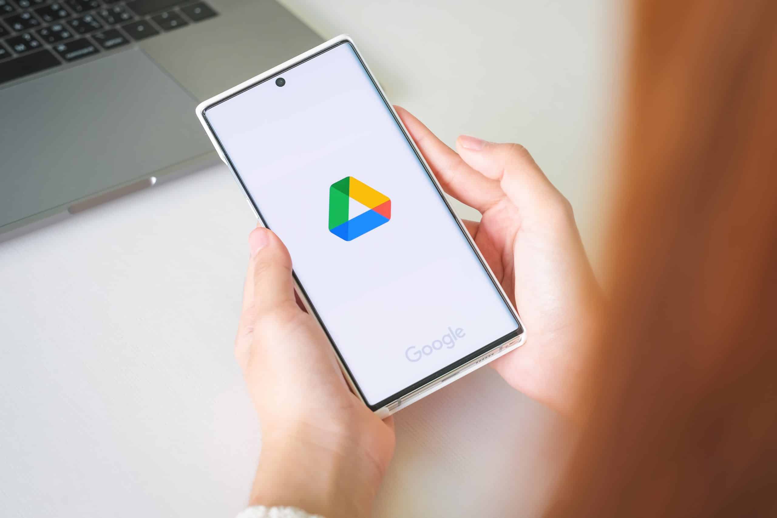 how-to-download-pictures-from-google-drive-to-phone