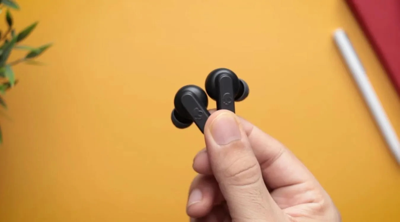 how-to-fix-wireless-earphones-one-side-not-working