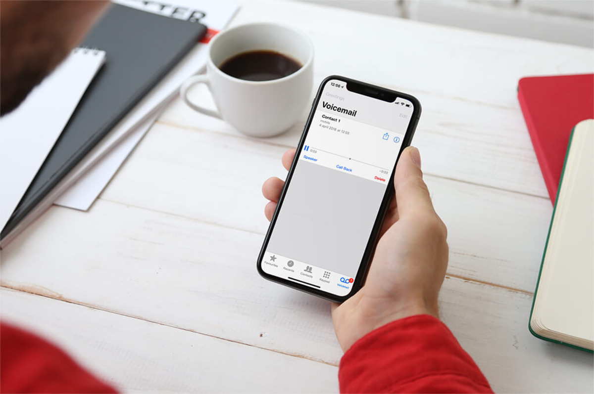 how-to-forward-a-voicemail-on-iphone