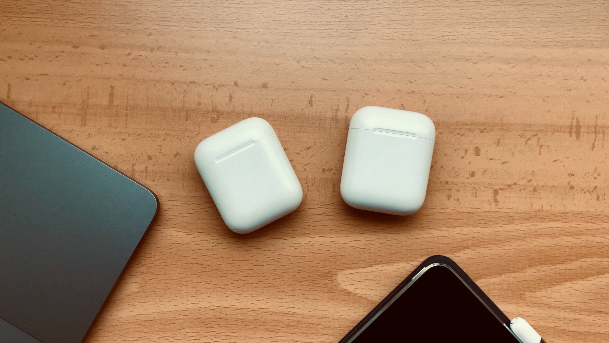 how-to-have-2-airpods-on-one-phone