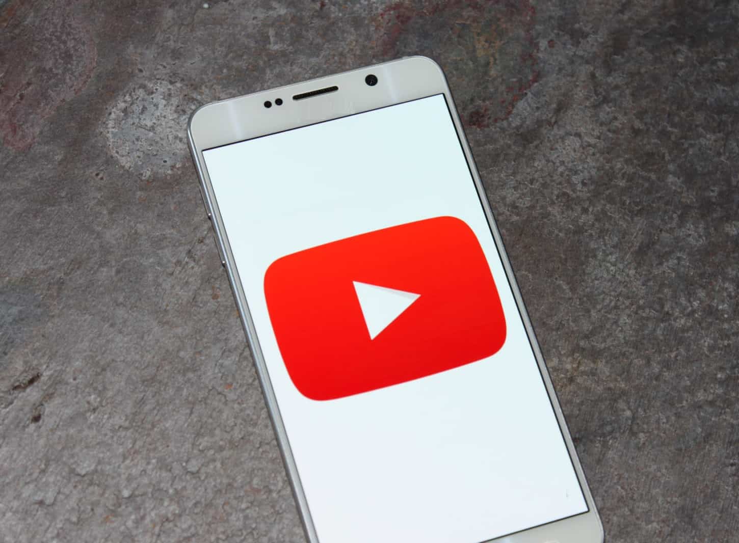 how-to-live-stream-on-youtube-from-phone-without-1-000-subscribers