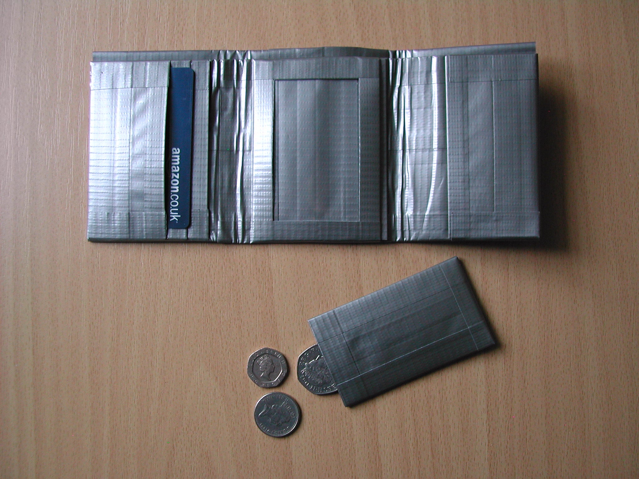 how-to-make-a-duct-tape-phone-case-wallet