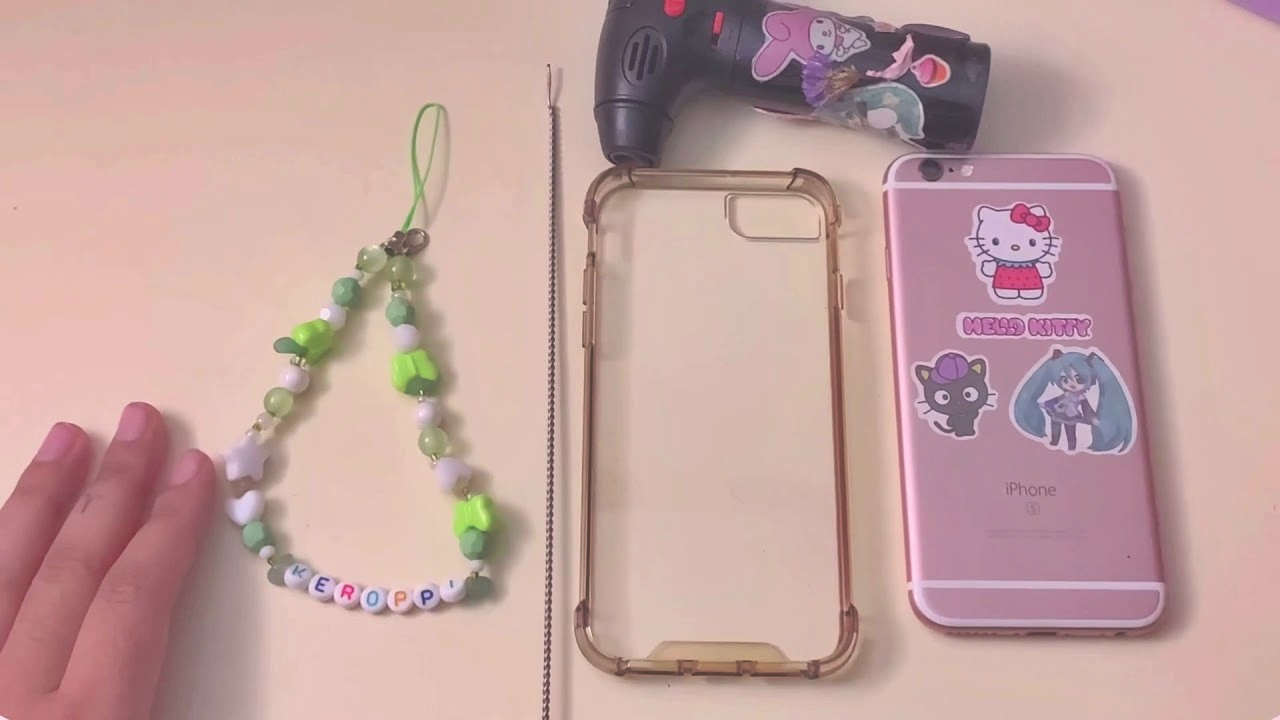 how-to-put-a-phone-charm