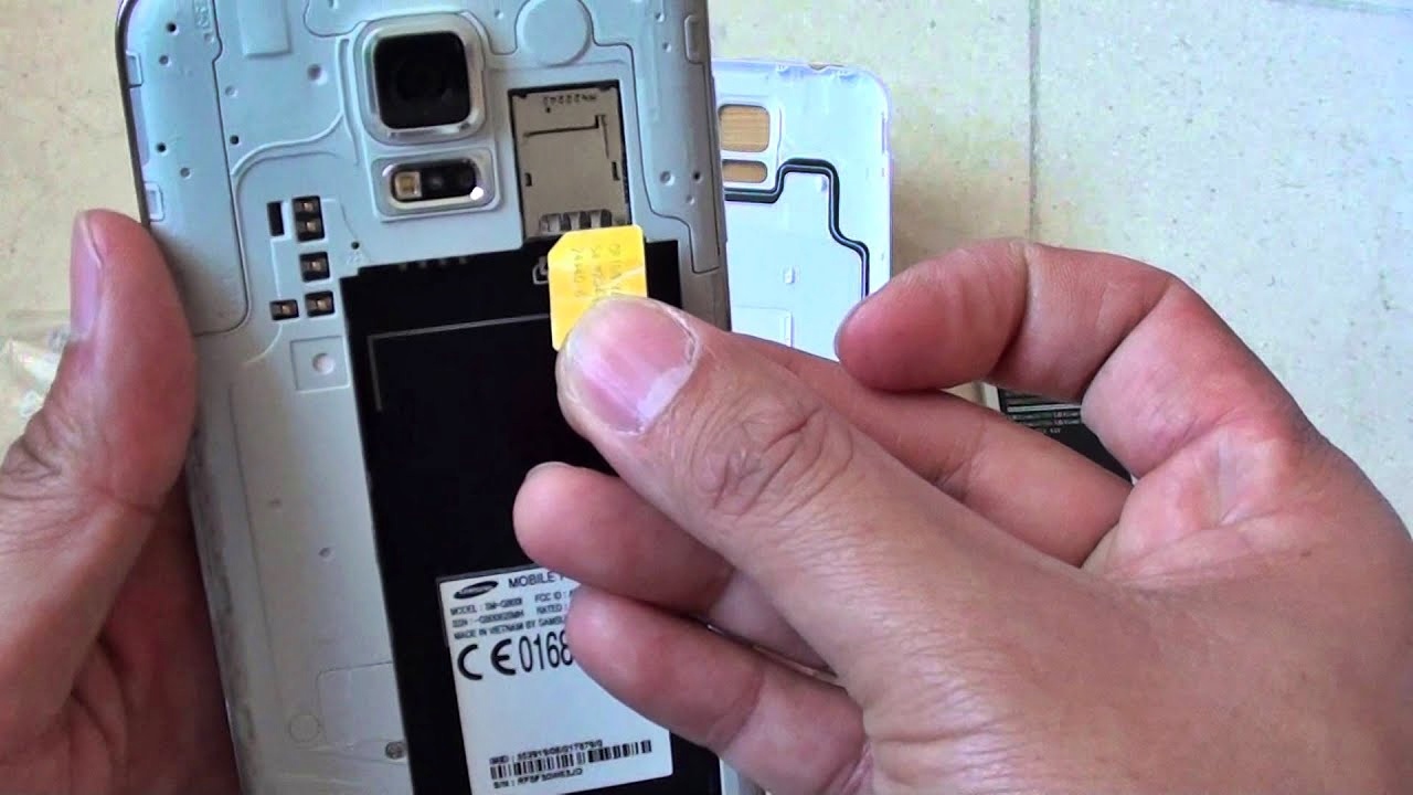 how-to-put-a-sim-card-in-a-phone