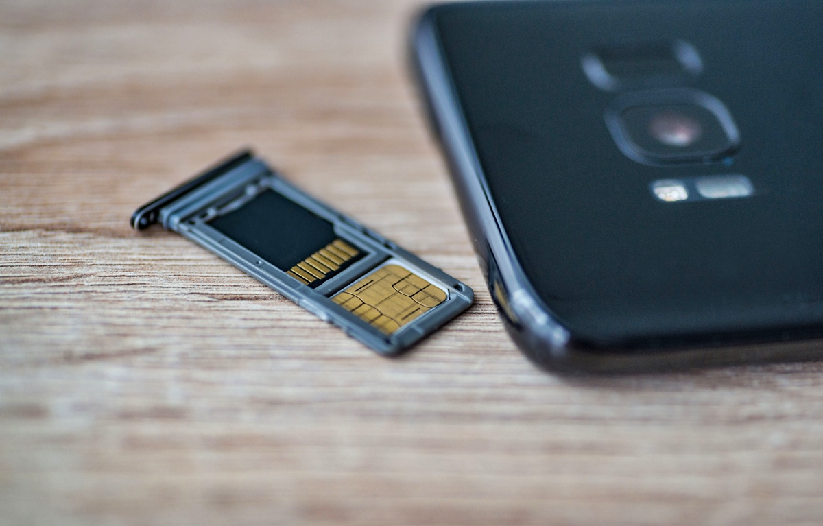 how-to-put-pics-on-sd-card-from-phone