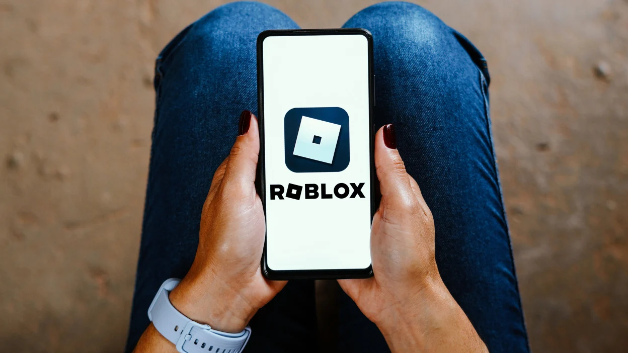 how-to-put-playing-roblox-on-discord-mobile