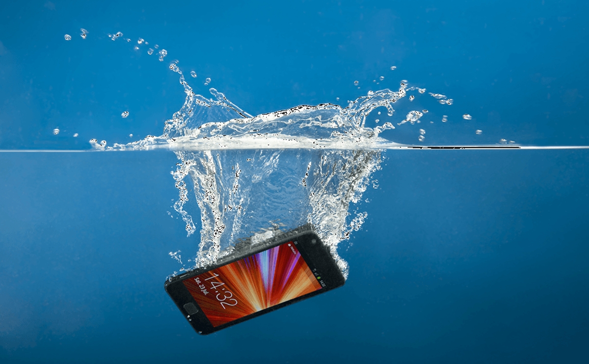 how-to-save-a-wet-smartphone