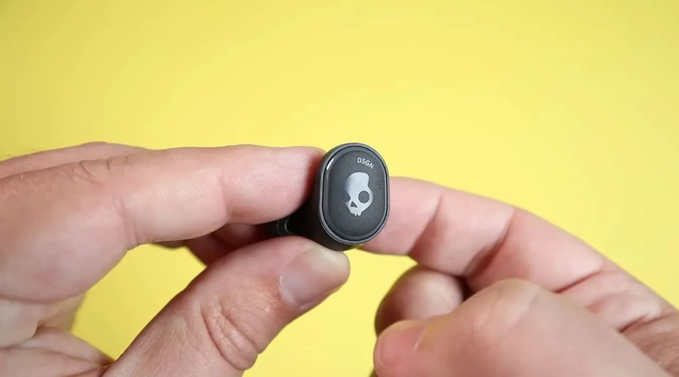 how-to-turn-off-skullcandy-wireless-earbuds