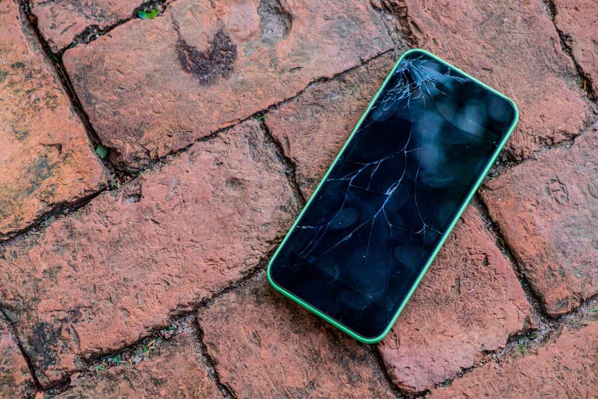 how-to-unlock-iphone-with-broken-screen