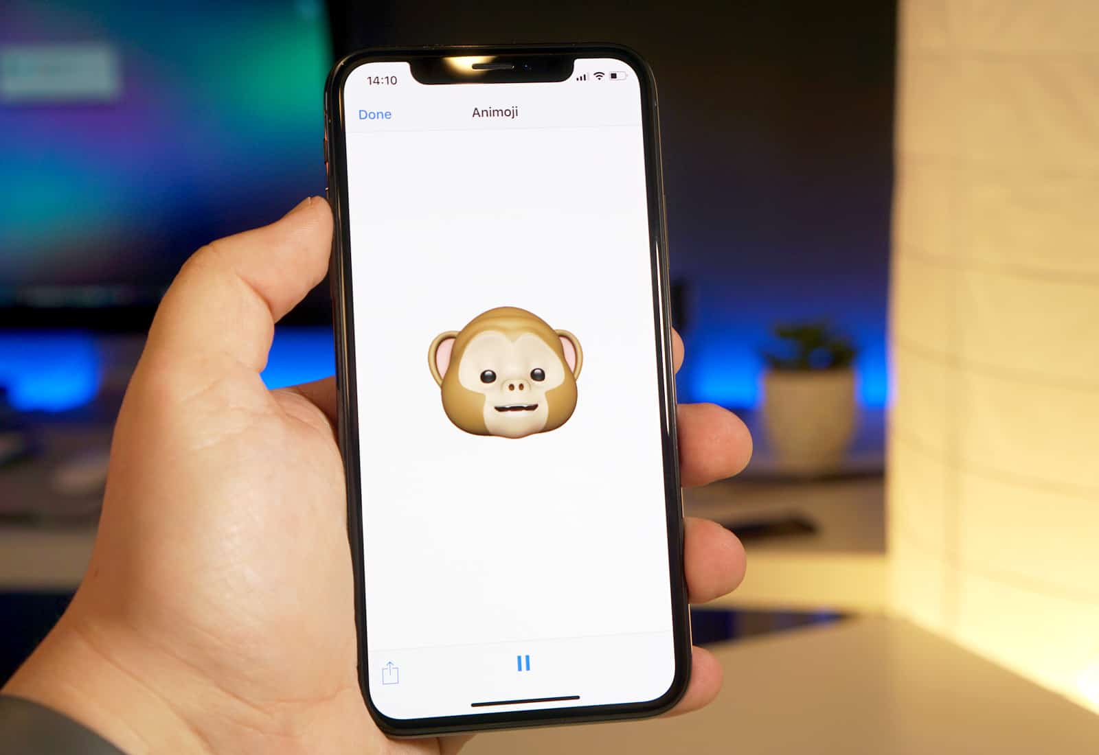how-to-use-animojis-on-iphone-x-theyre-more-fun-than-you-think