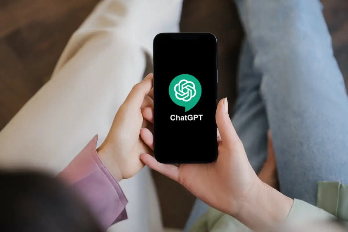 how-to-use-chatgpt-on-your-iphone-and-android-phone