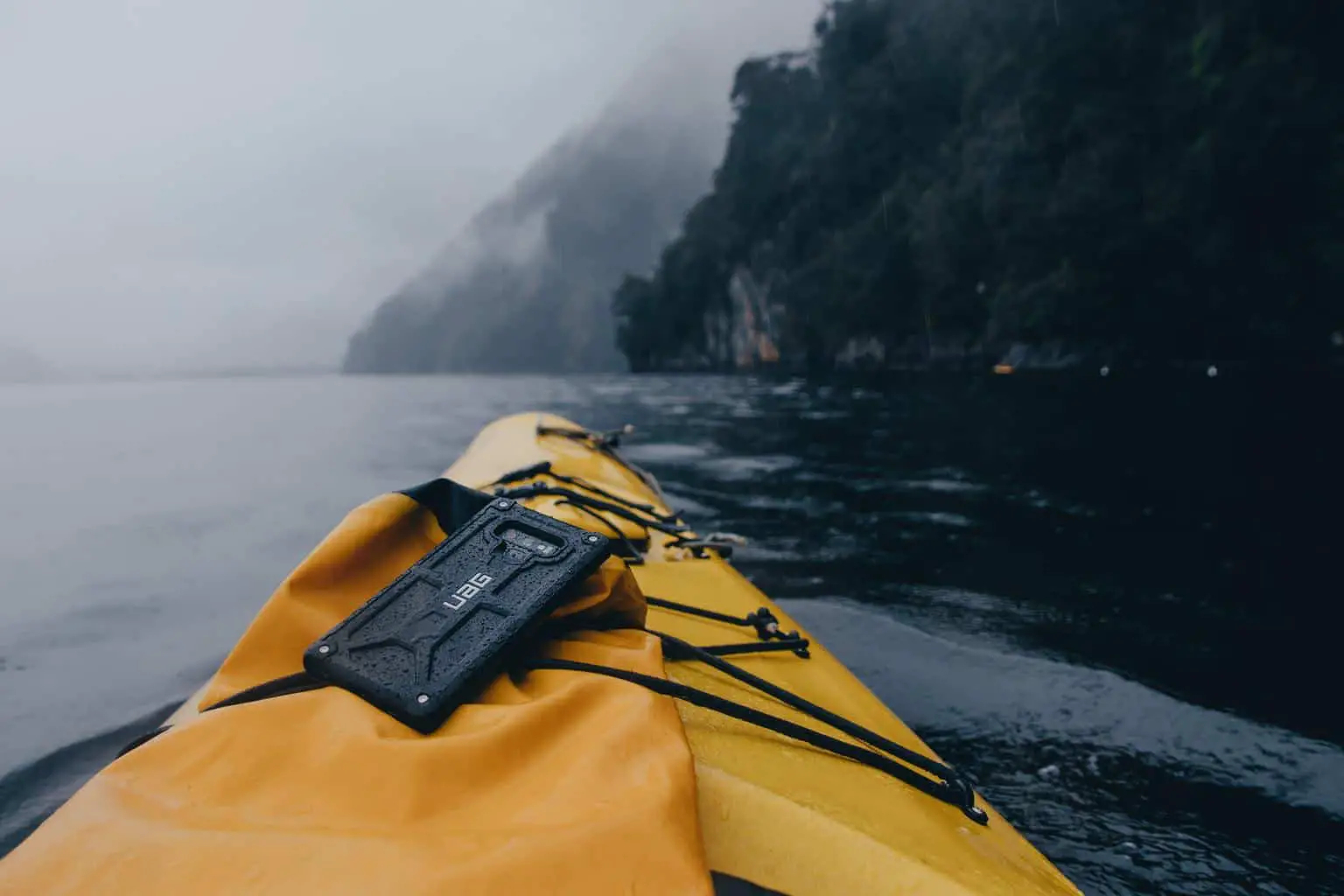 how-to-waterproof-phone-for-kayaking