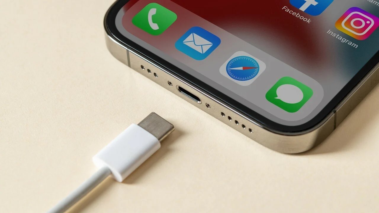 iphone-14-pro-with-usb-type-c-port-might-become-a-reality