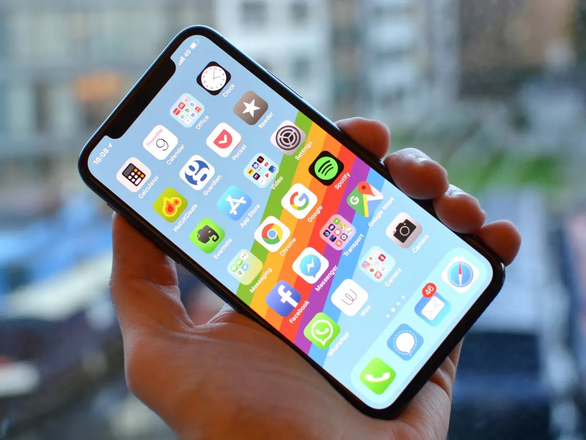 iphone-x-was-the-best-selling-smartphone-in-q4-2023-with-29-million-units-shipped