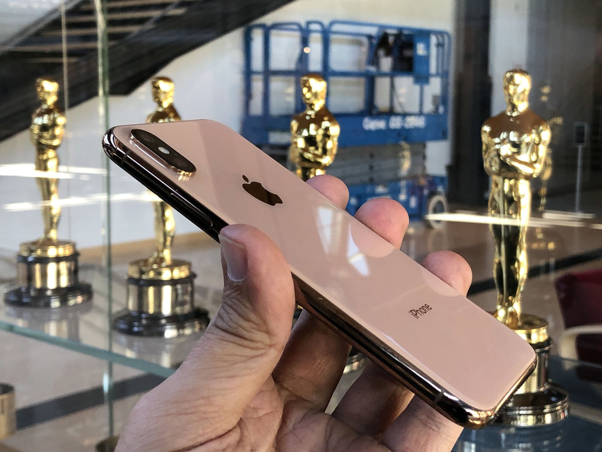 iphone-xs-and-xs-max-start-shipping-in-india-where-to-buy