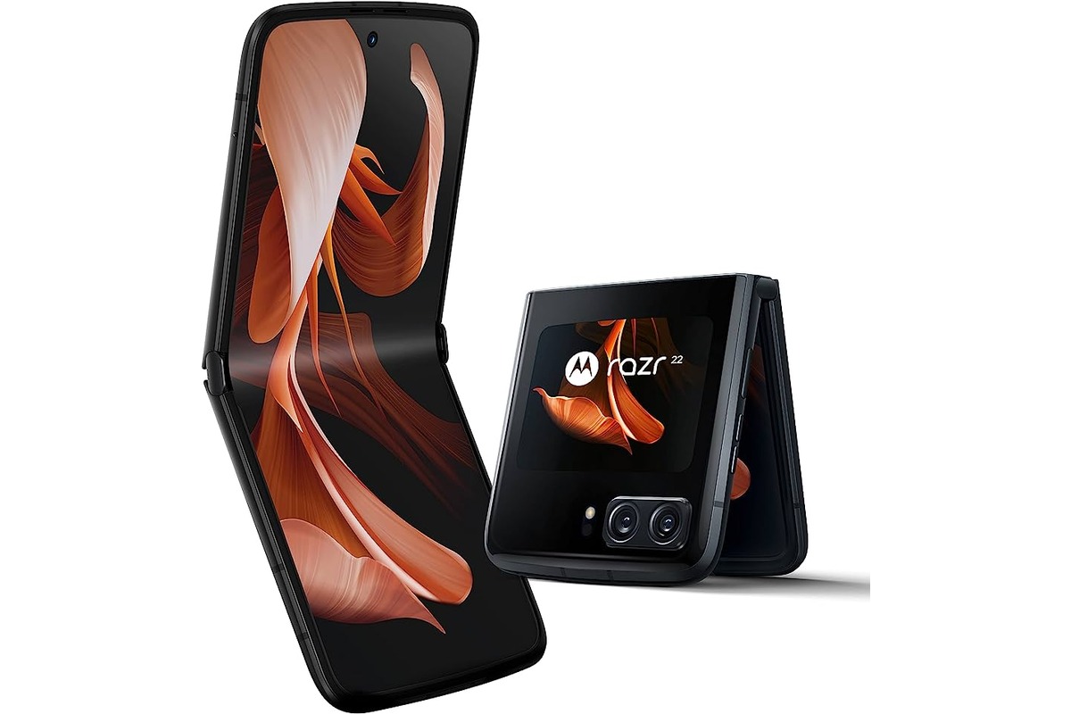 moto-razr-foldable-india-launch-on-march-16-right-pricing-key-for-survival