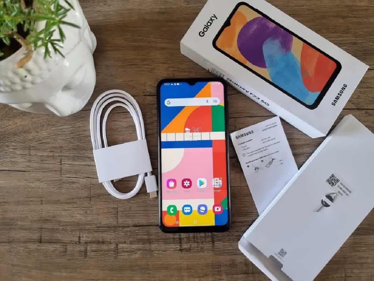 samsung-might-stop-offering-in-box-chargers-even-for-its-budget-smartphones