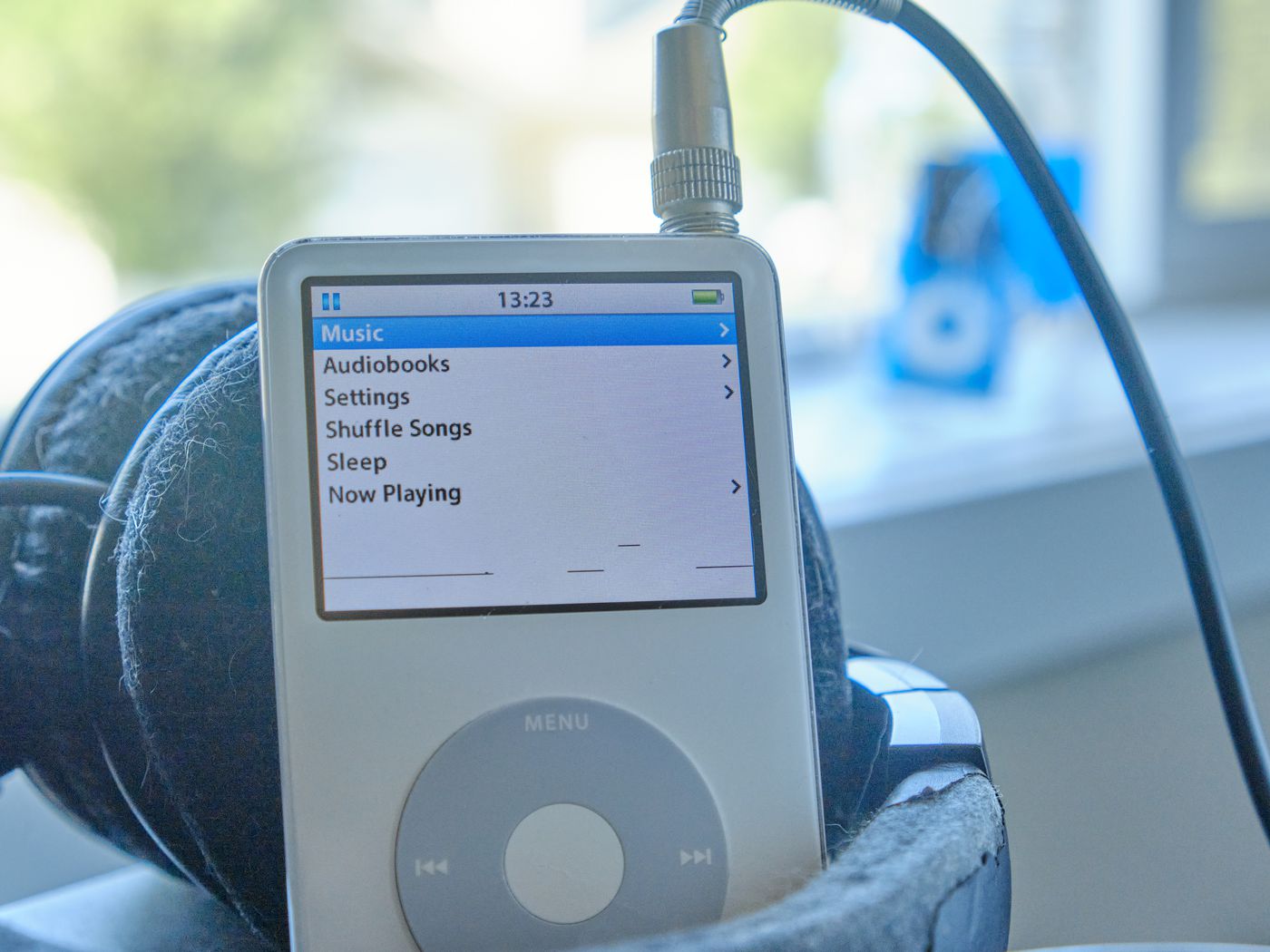 this-app-brings-ipod-classic-experience-to-iphones
