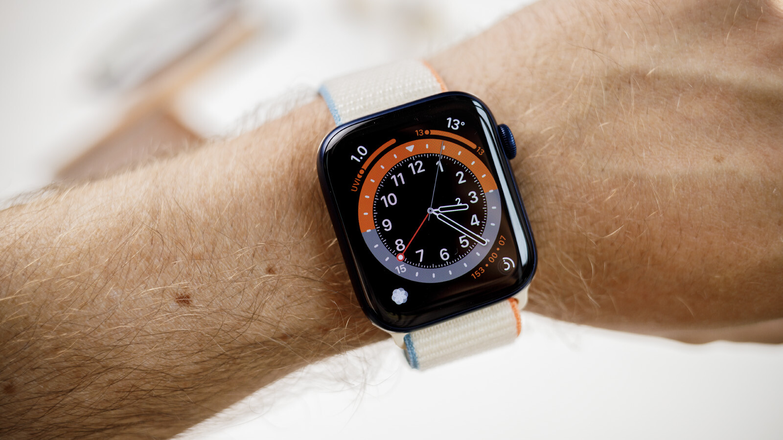 what-you-can-and-cant-do-on-your-apple-watch-without-your-iphone