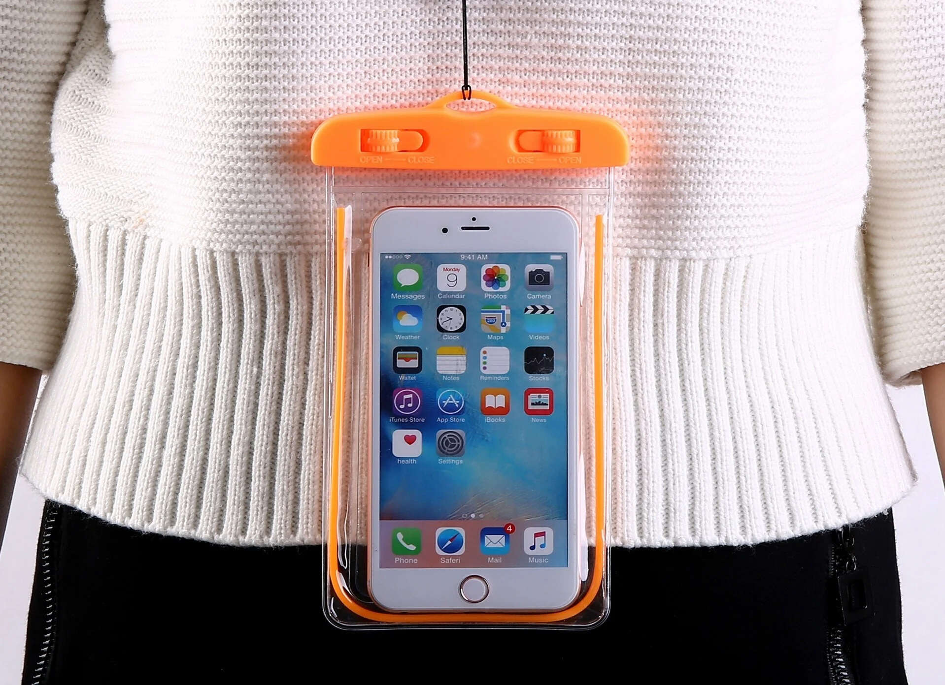where-to-buy-waterproof-phone-pouch