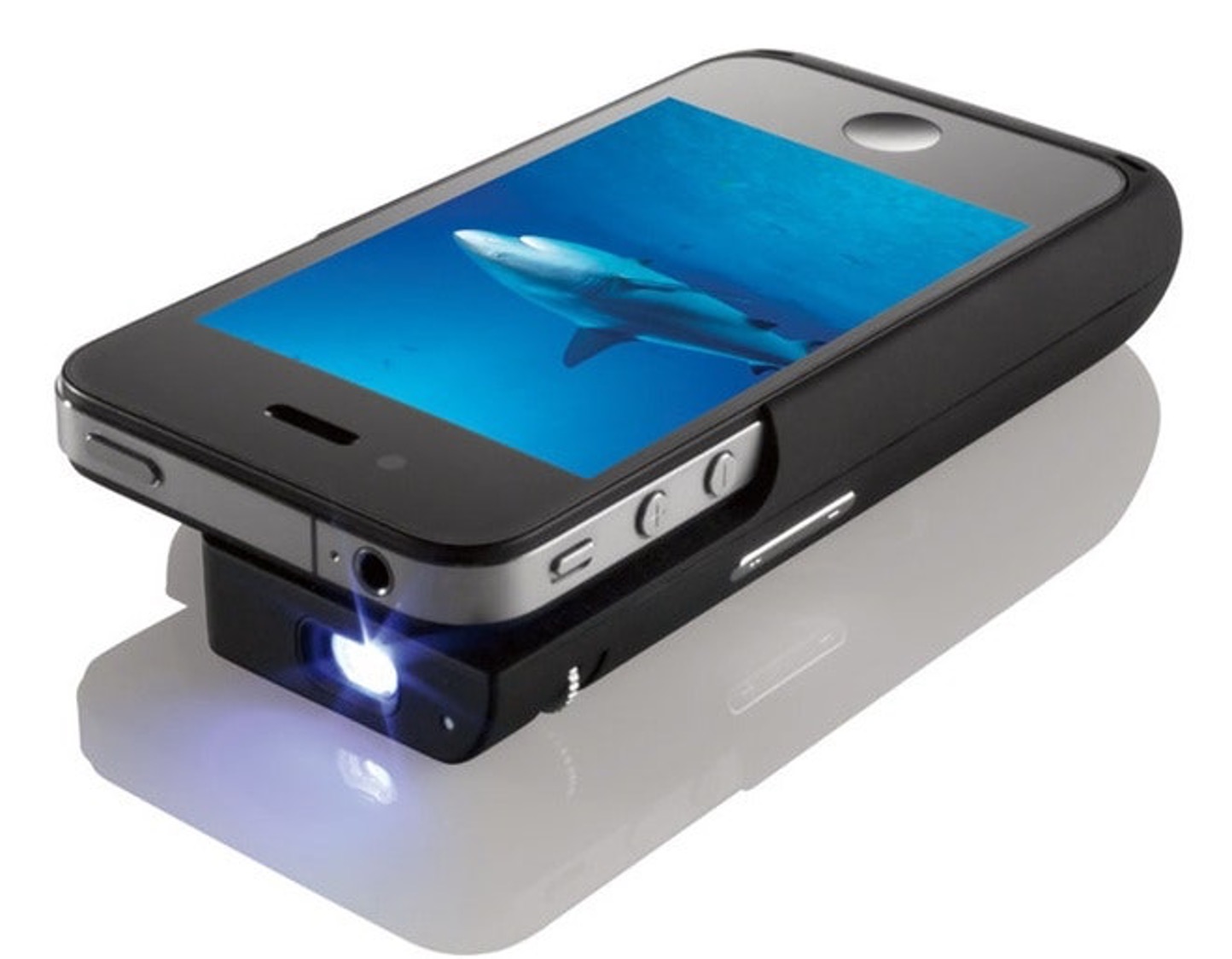 How to Control a Projector Using a Phone CellularNews