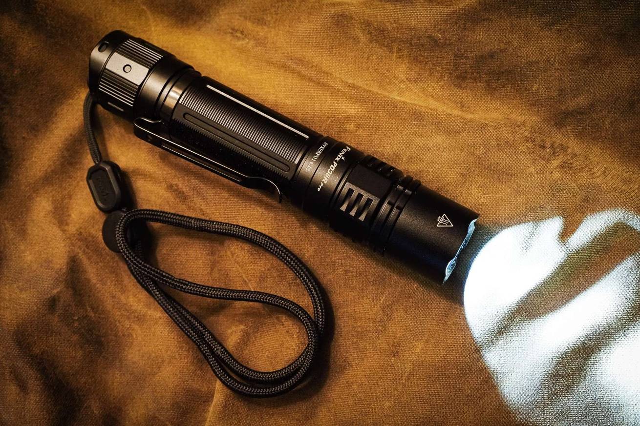 12 Best Battery-Powered LED Rechargeable Flash Lights For 2024