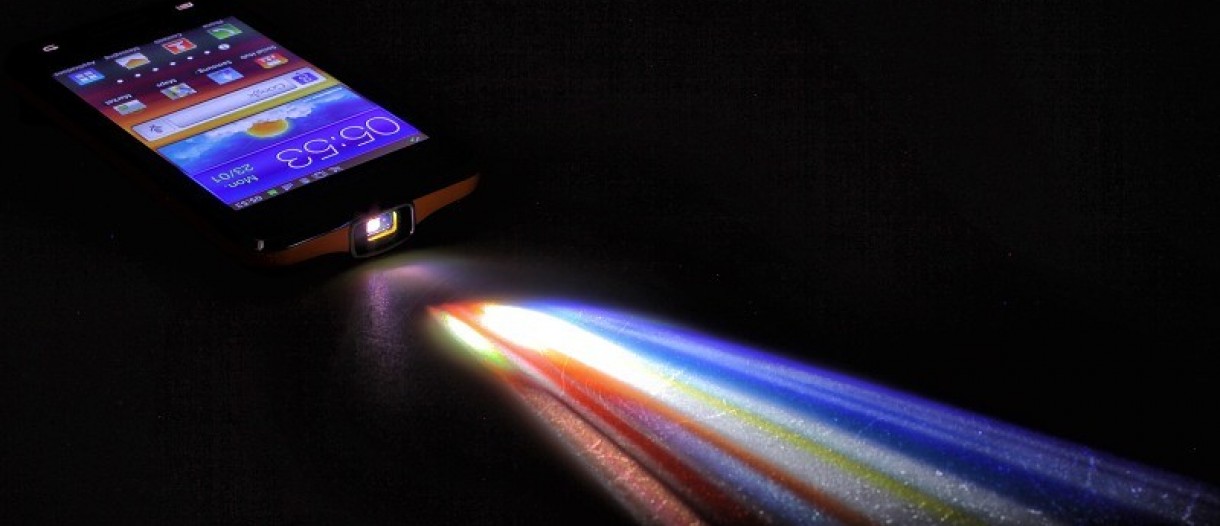 15 Best Projector Phones For 2024