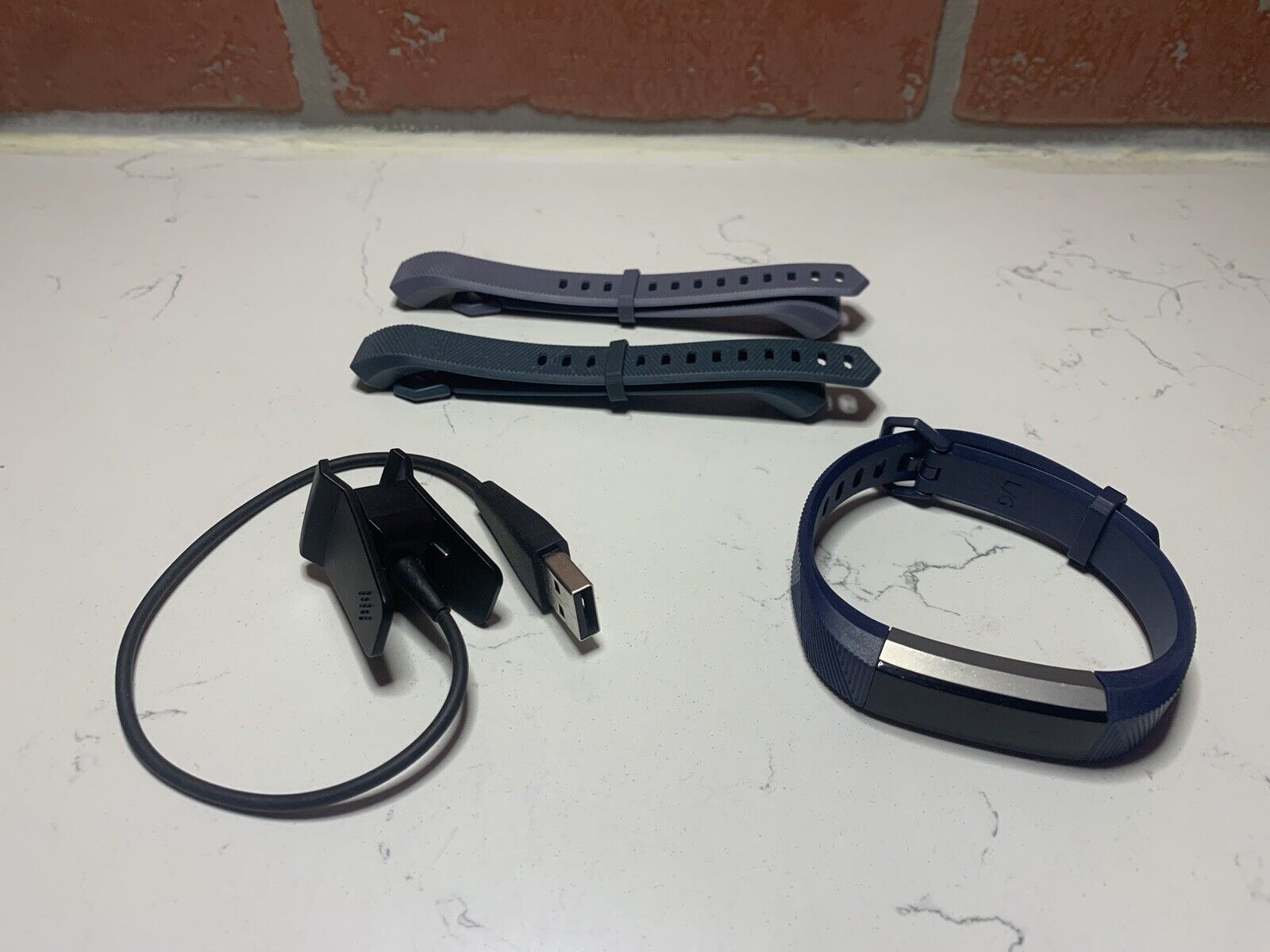 8 Amazing Fitbit Alta Charger For 2024