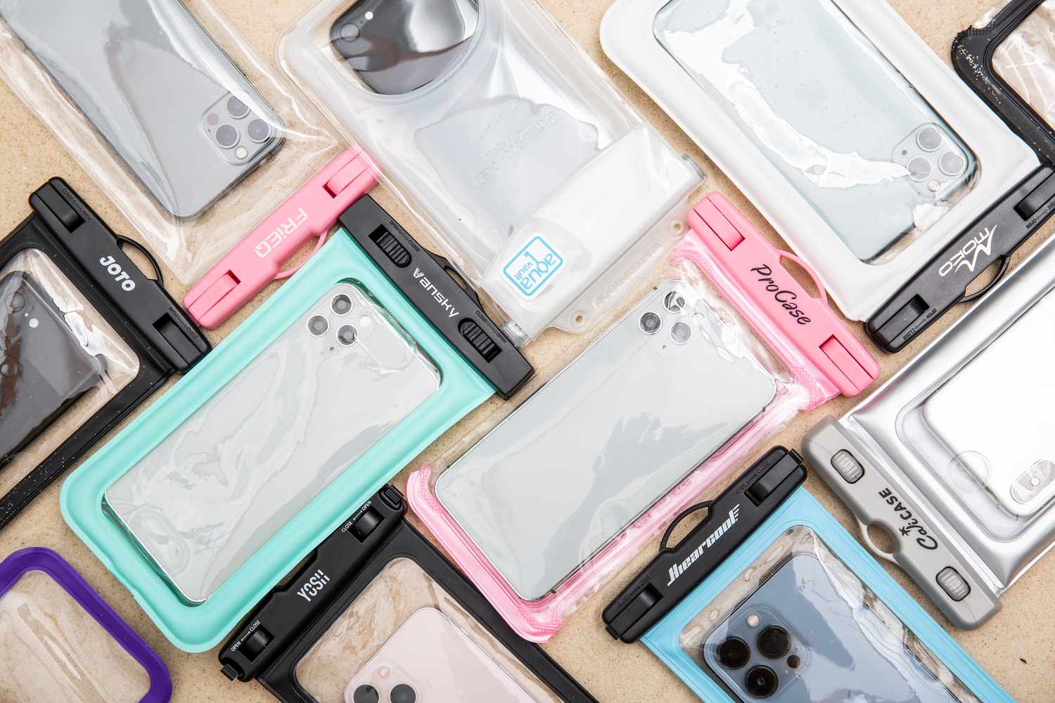 9 Amazing Waterproof Cell Phone Pouch For 2024