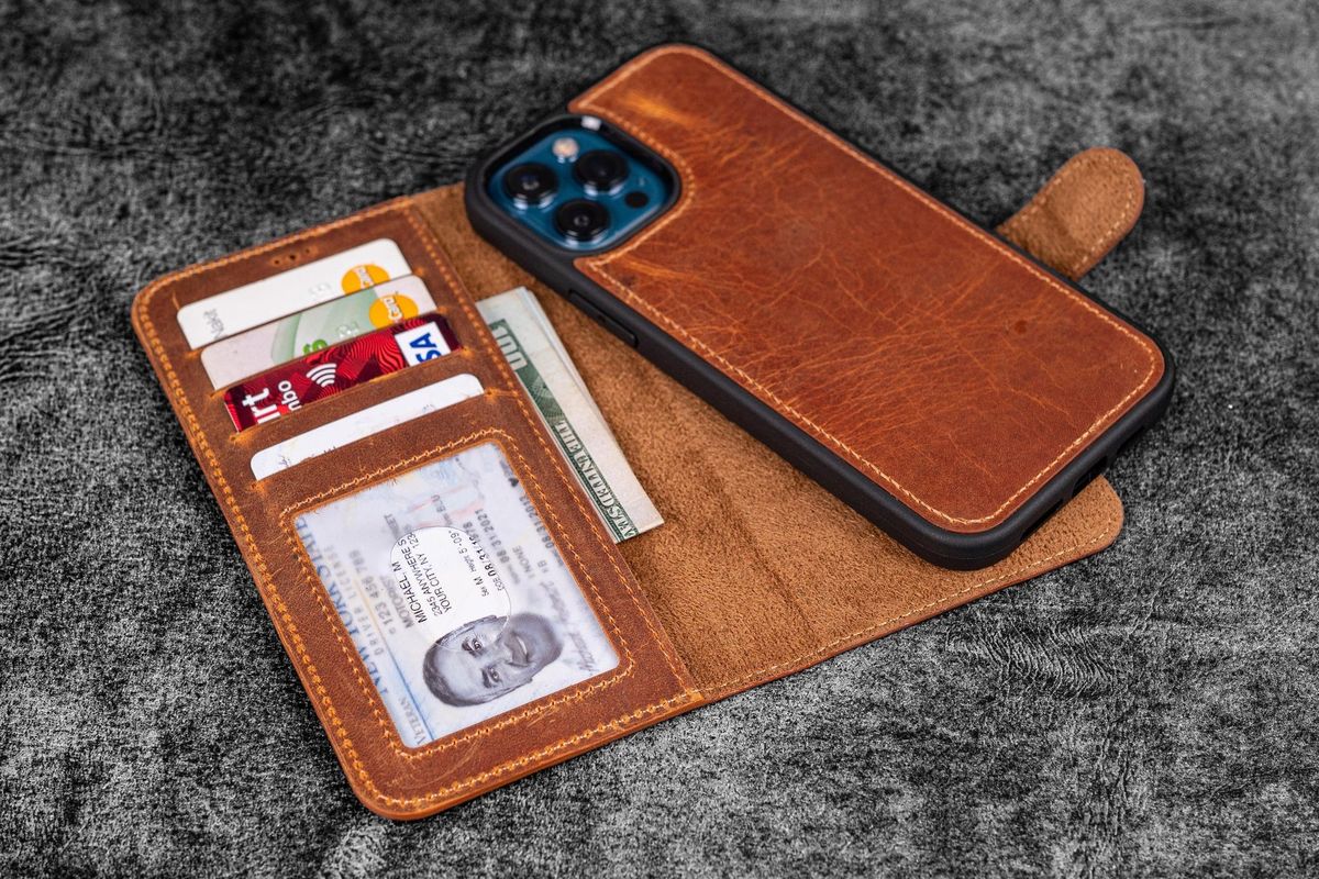 9 Best Leather Cell Phone Wallet For 2024