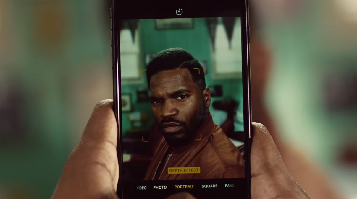apples-new-barbers-ad-highlights-the-iphones-camera