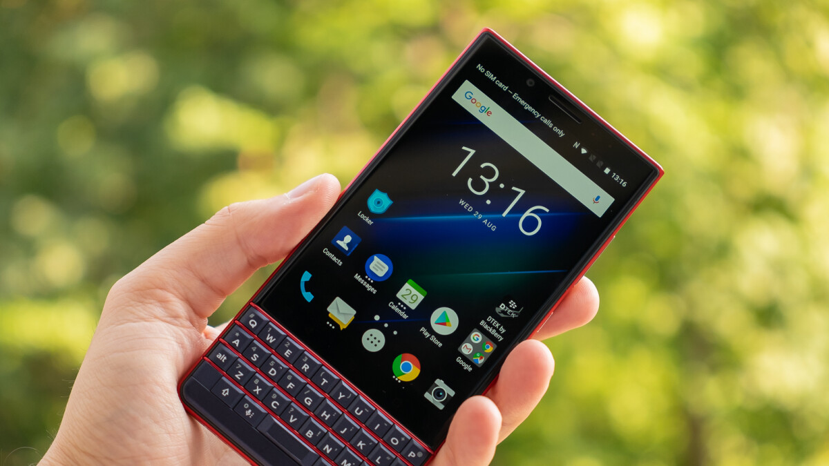blackberry-key2-le-vs-blackberry-key2-smartphone-spec-comparison