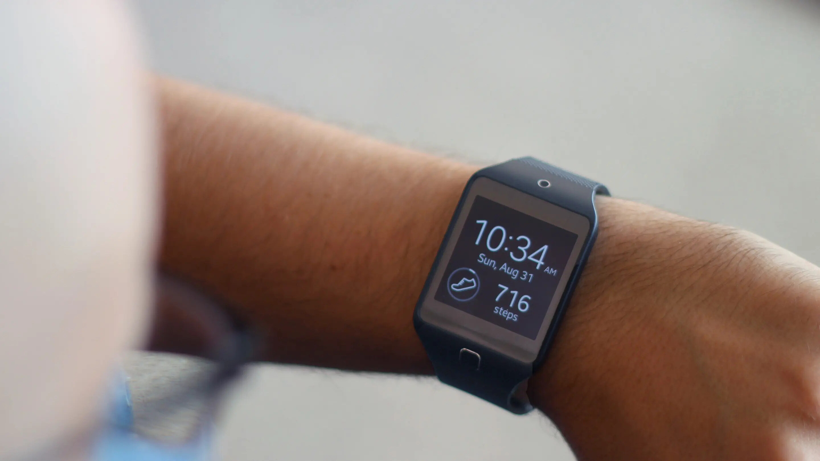 fleksy-adds-messenger-app-to-samsung-gear-2-smartwatch