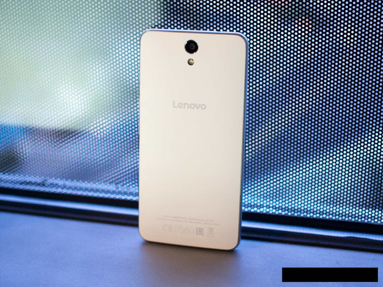 hands-on-lenovos-vibe-s1-lite-at-ces-2016