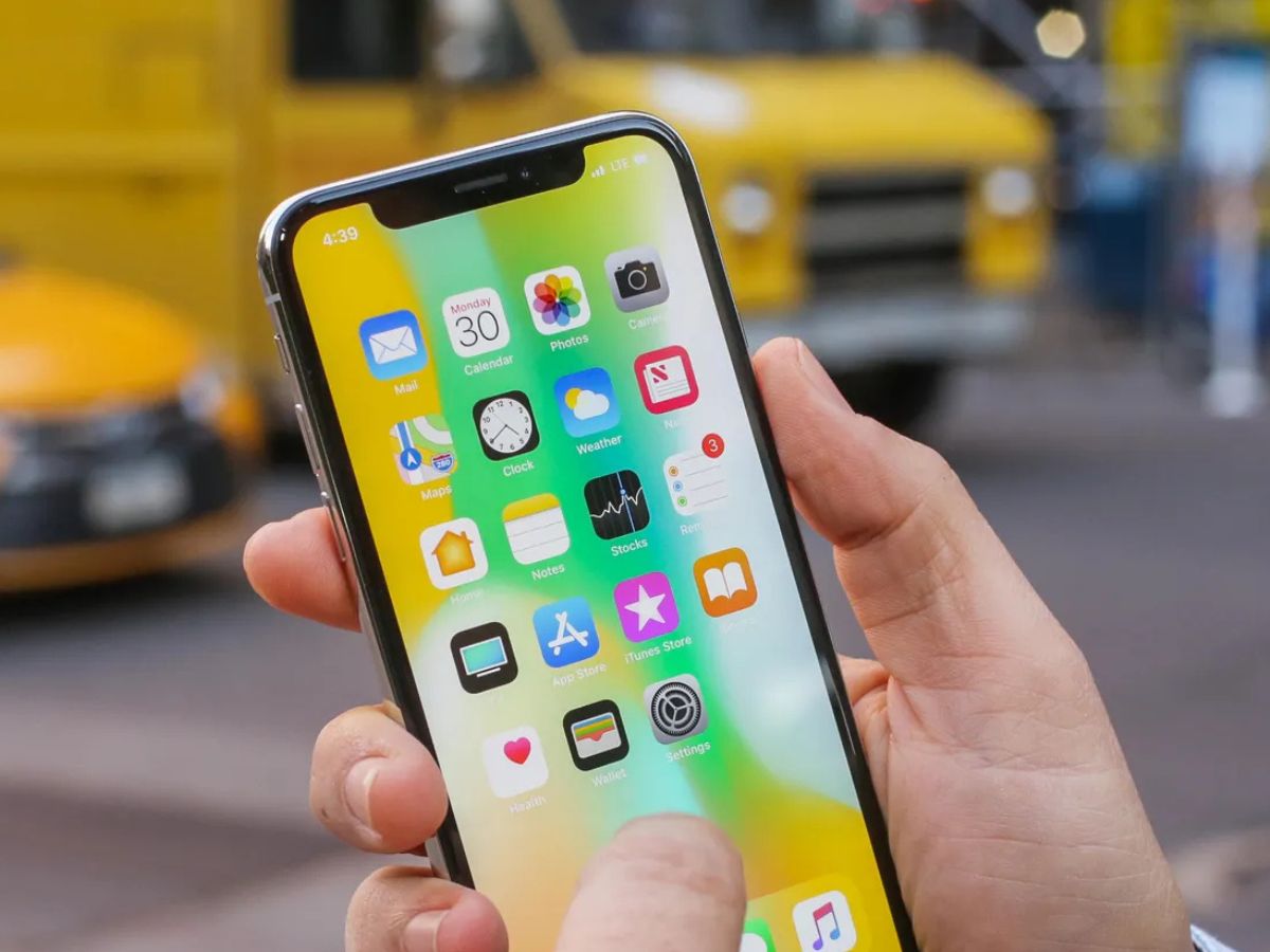 how-annoying-is-the-notch-on-apples-iphone-x