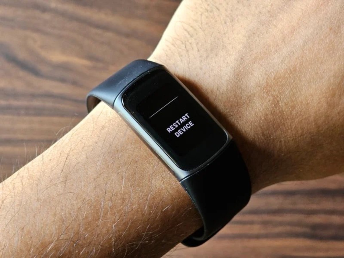 how-do-i-restart-fitbit