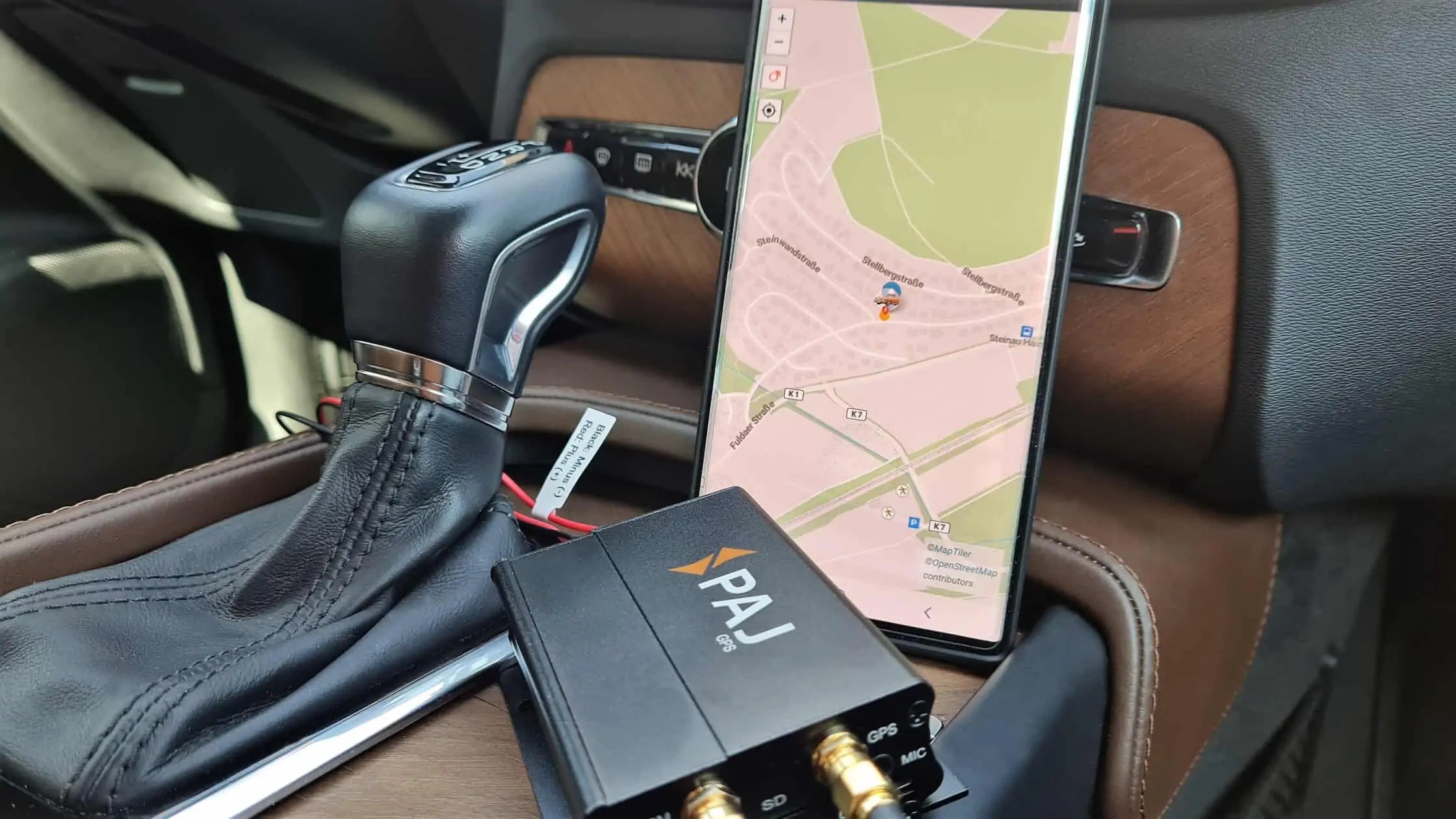 how-does-gps-tracker-for-car-work